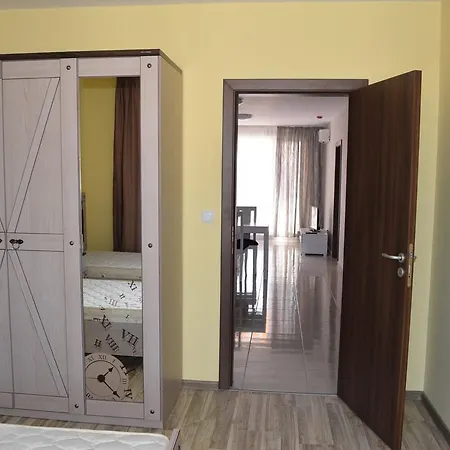 Hotel de apartamente Persey Holiday