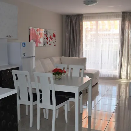 Hotel de apartamente Persey Holiday